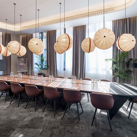 Radisson Collection Hotel, Palazzo Touring Club Milaan Buitenkant foto