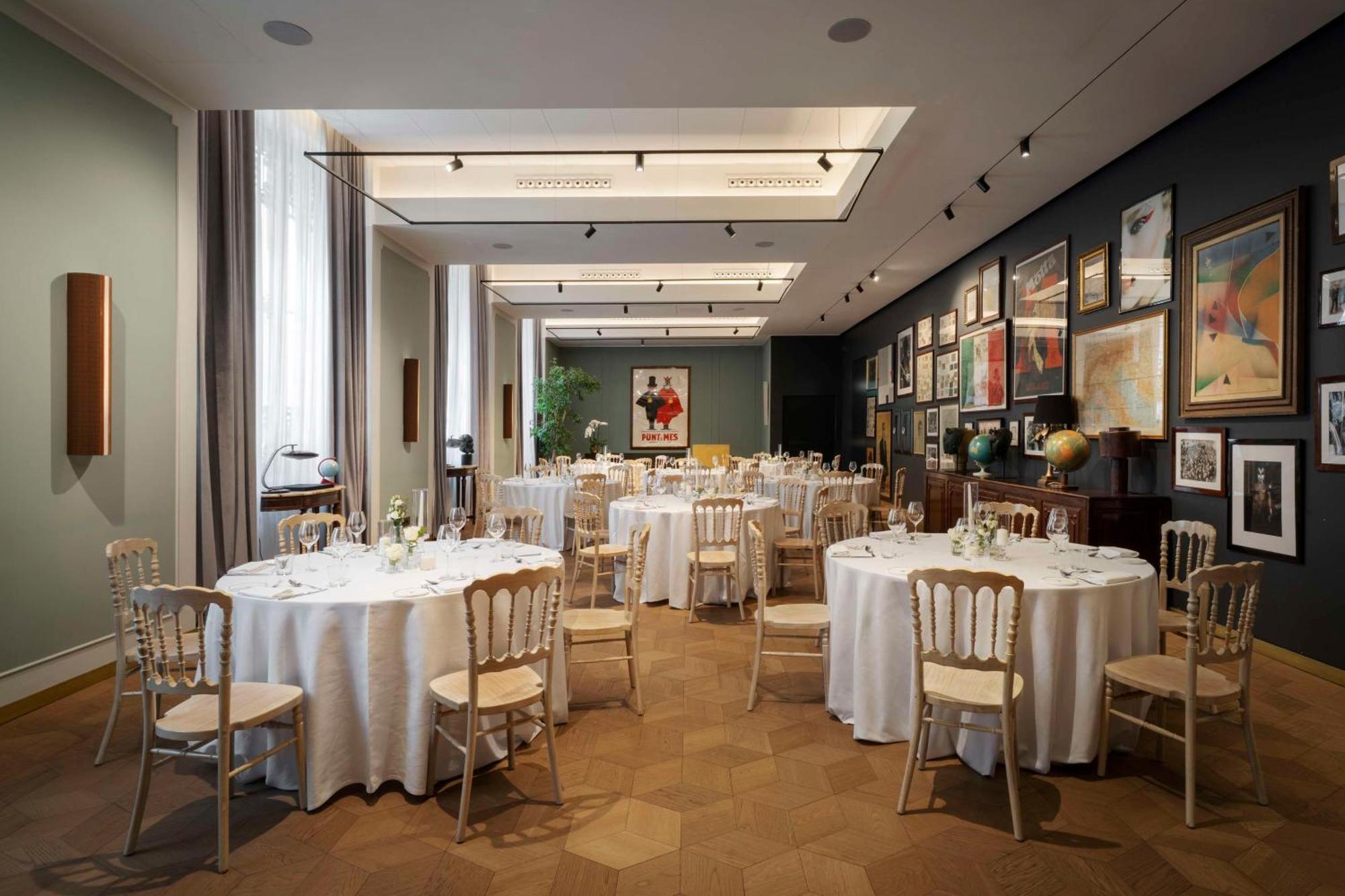 Radisson Collection Hotel, Palazzo Touring Club Milaan Buitenkant foto