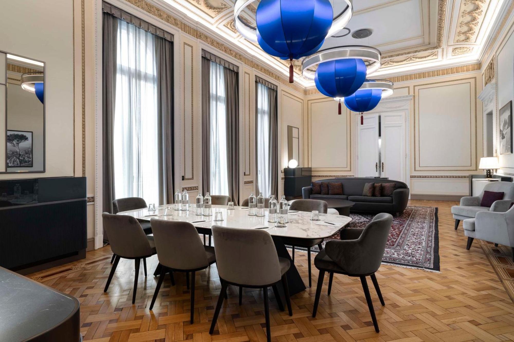 Radisson Collection Hotel, Palazzo Touring Club Milaan Buitenkant foto